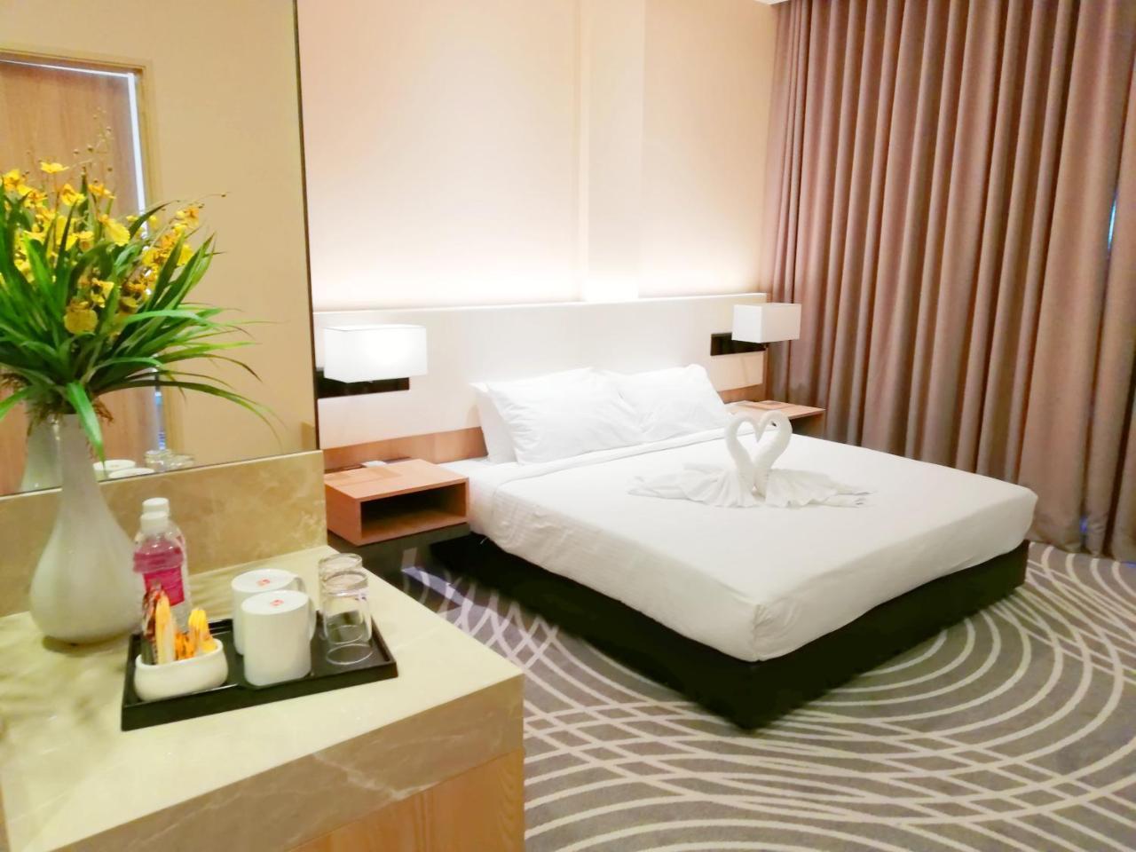 Upper View Regalia Hotel Kuala Lumpur Eksteriør billede